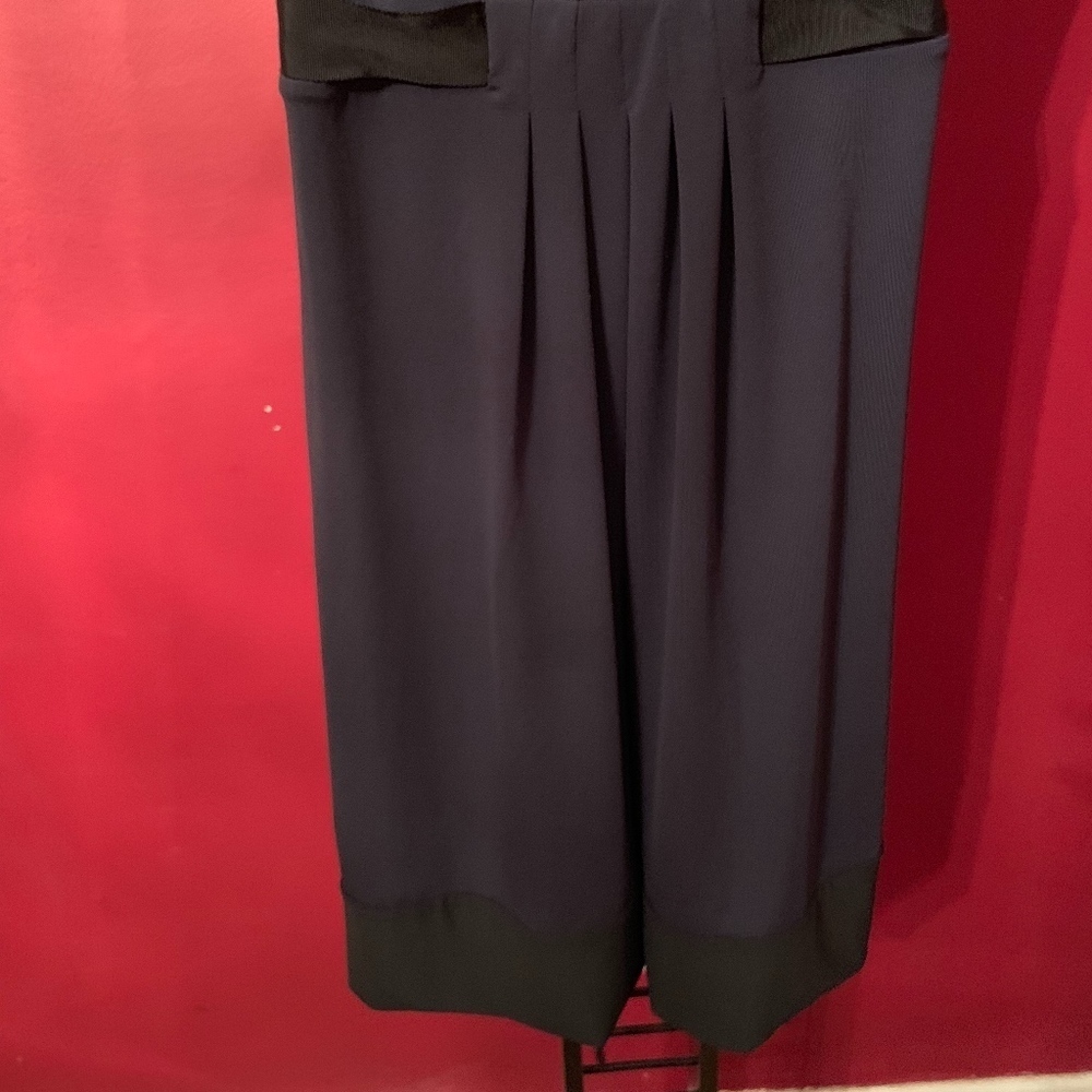 BCBG Maxazria Black Dress Size 4 - Picture 5 of 5